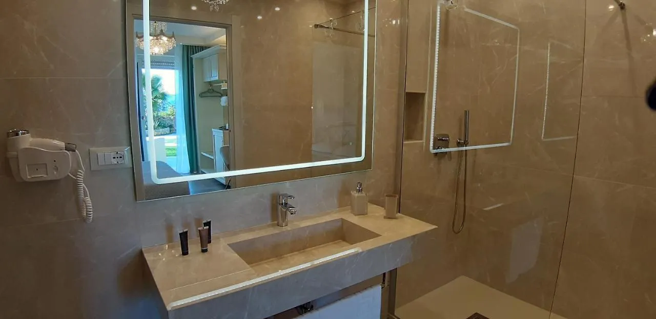 Hotel Luxury Dreams La Spezia 0*,  Italien