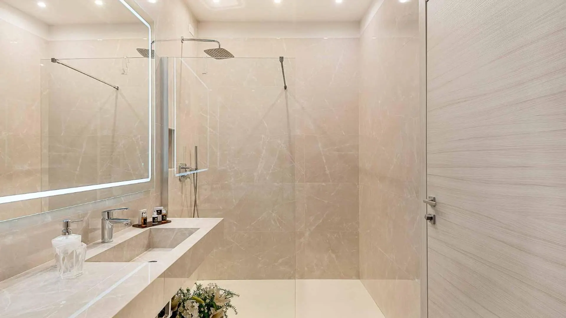 Hotel Luxury Dreams La Spezia 0*,